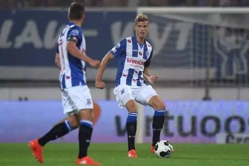 Ary：快船新签后卫丹尼斯将在明日与灰熊比赛迎来首秀